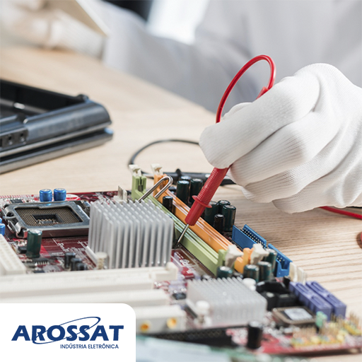 Produção de placas eletrônicas para rastreamento GPS